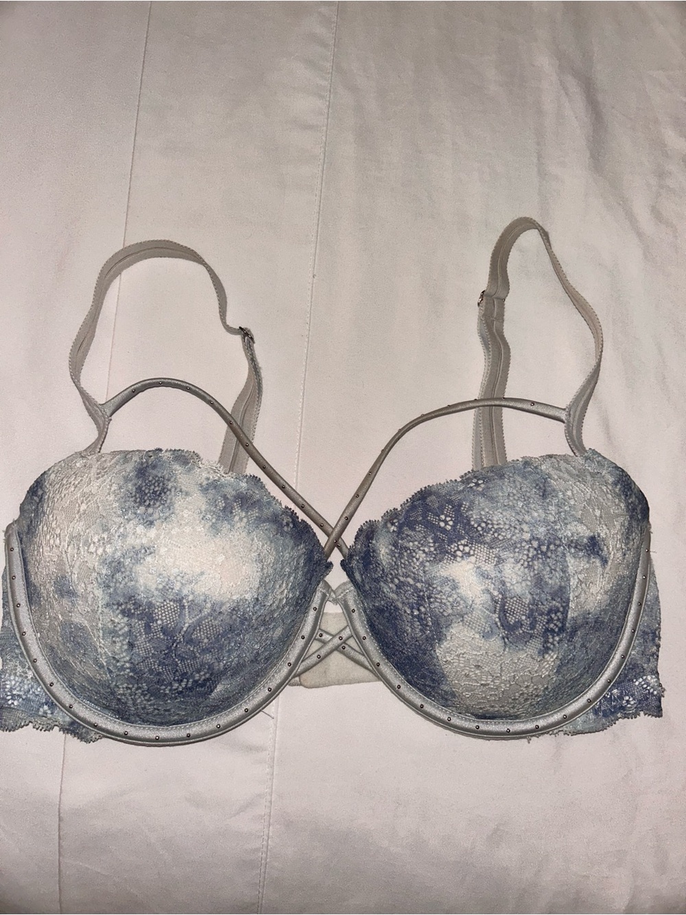 Lace Push-Up Bra in Blue and White